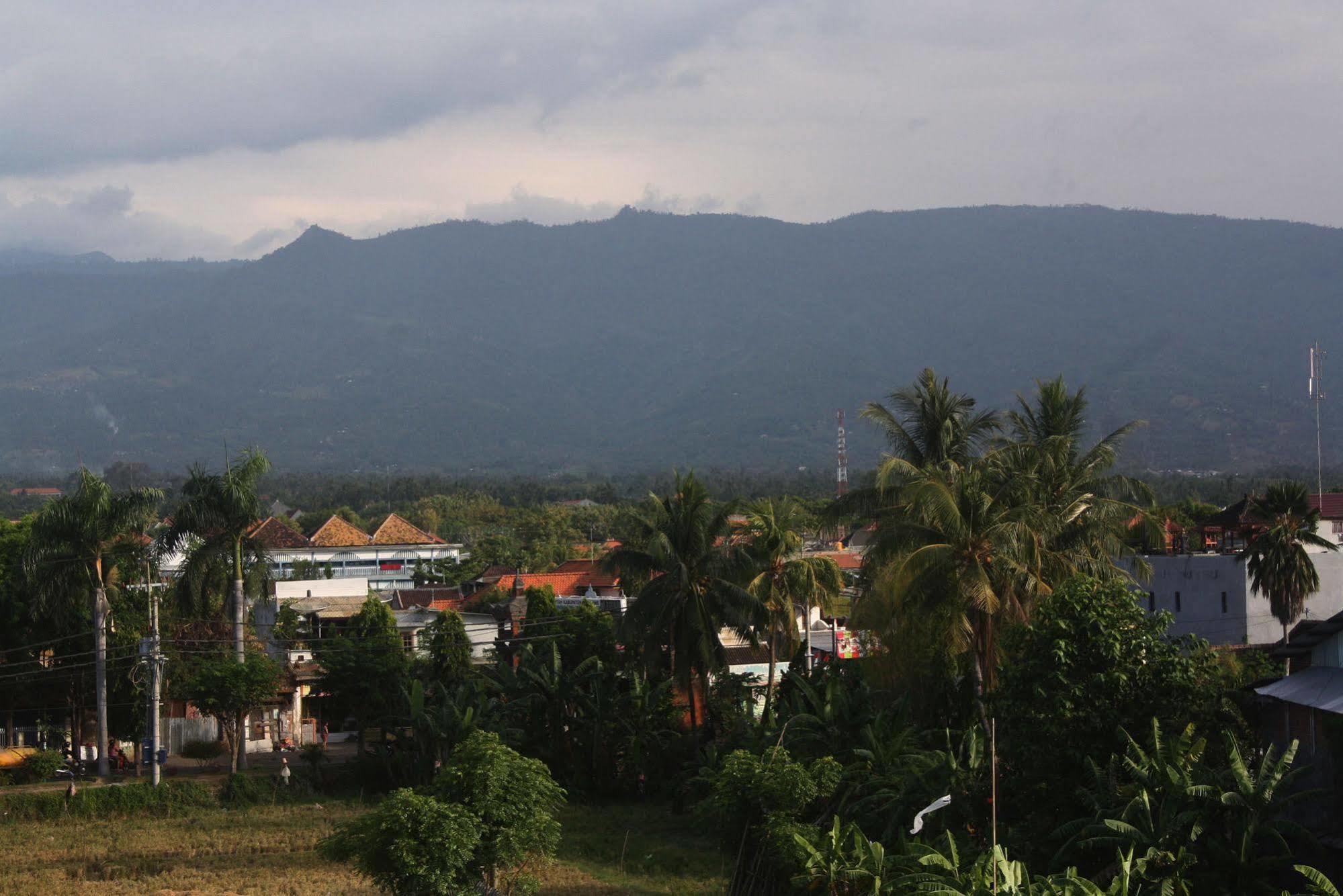 Hotel Mandari Pabean Buleleng Exterior foto