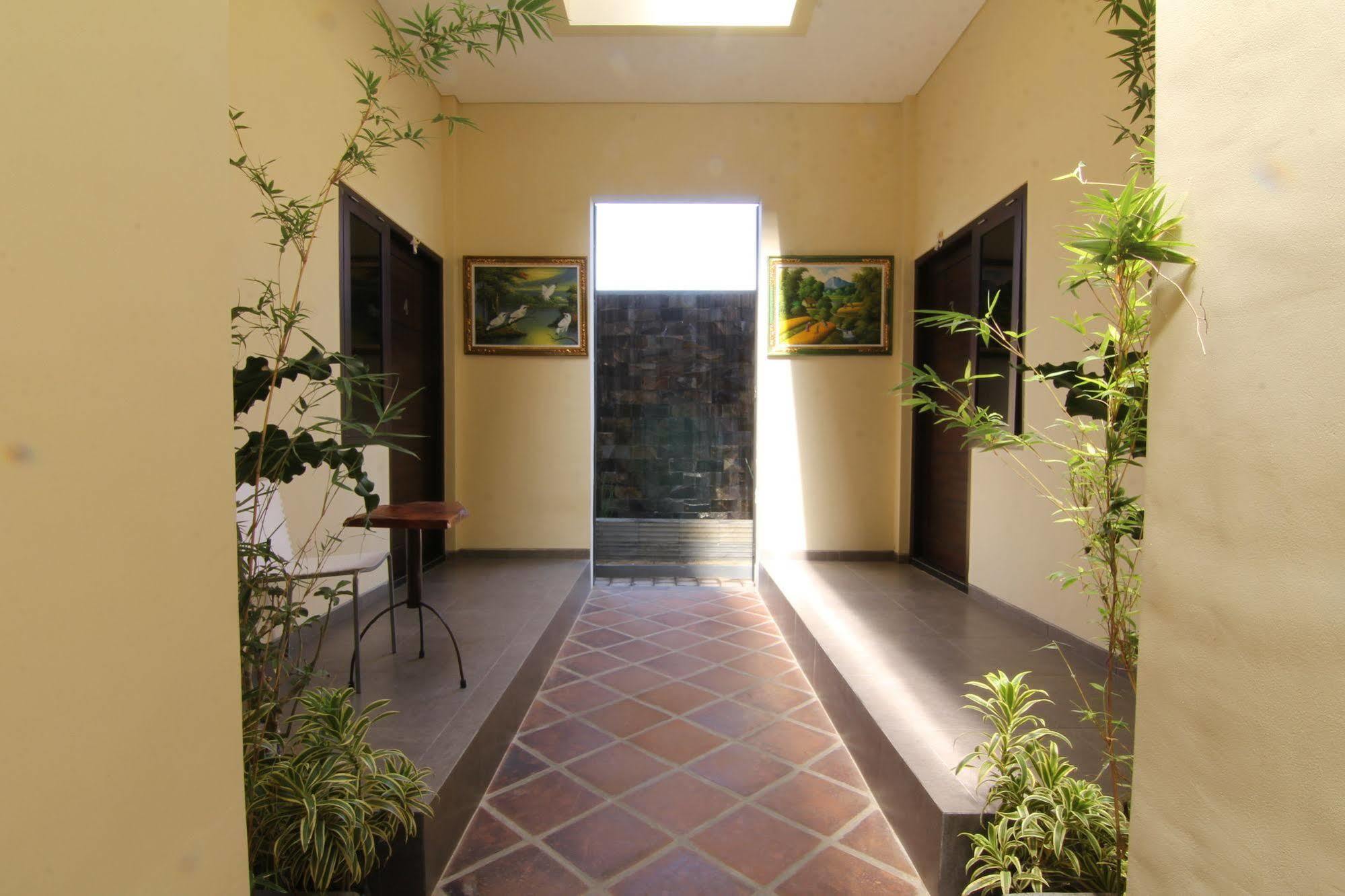Hotel Mandari Pabean Buleleng Exterior foto